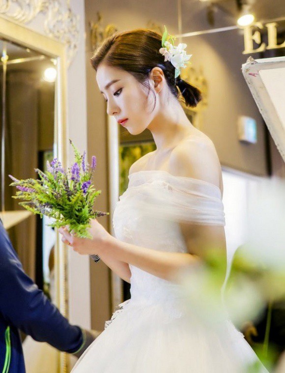 Sắp tổ chức hôn lễ, vậy mà tôi lại để mất chồng chưa cưới vào tay một người đàn bà góa