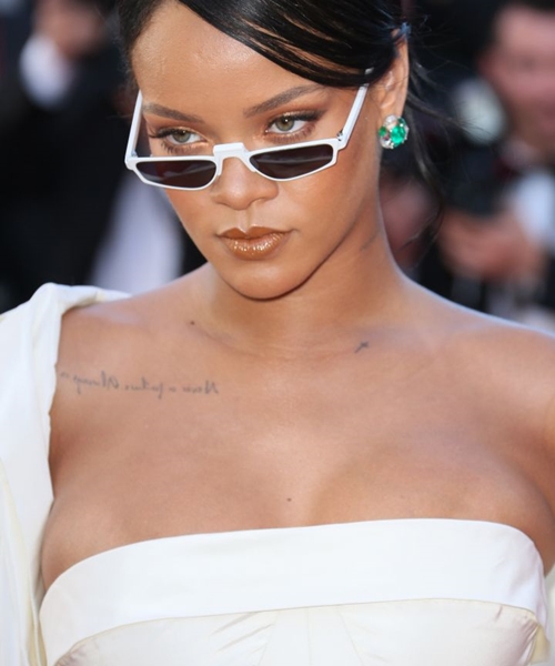 Thời của kính ma trận nhỏ tin hin sắp hết rồi!