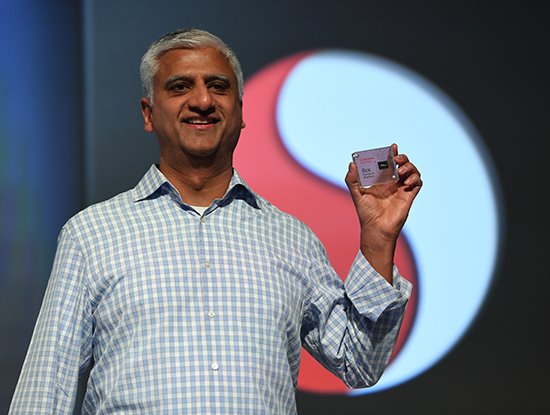 Qualcomm tung ra dòng chip Snapdragon 8cx biến PC thành smartphone