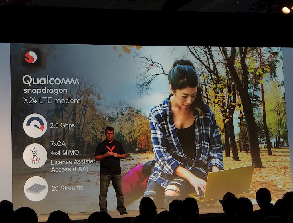 Qualcomm tung ra dòng chip Snapdragon 8cx biến PC thành smartphone