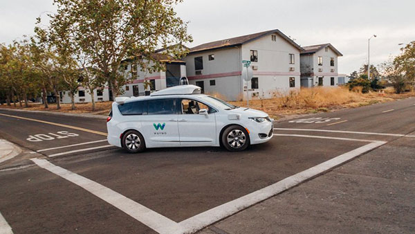 Waymo One - dịch vụ taxi tự lái lái đầu tiên trên thế giới Waymo One - dịch vụ taxi tự lái lái đầu tiên trên thế giới