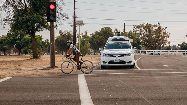 Waymo One - dịch vụ taxi tự lái lái đầu tiên trên thế giới Waymo One - dịch vụ taxi tự lái lái đầu tiên trên thế giới