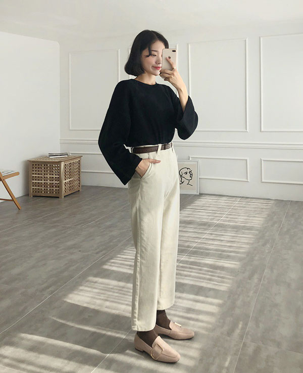 Diện quần ống rộng chẳng dễ như ăn kẹo, bạn sẽ cần 3 tips sau để chọn được chiếc giúp vóc dáng cao thon nhất