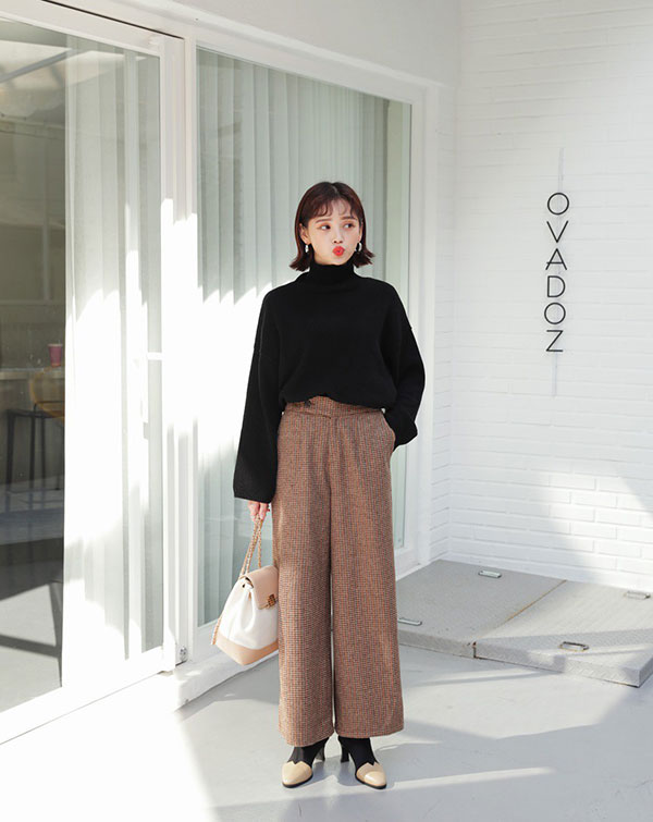 Diện quần ống rộng chẳng dễ như ăn kẹo, bạn sẽ cần 3 tips sau để chọn được chiếc giúp vóc dáng cao thon nhất