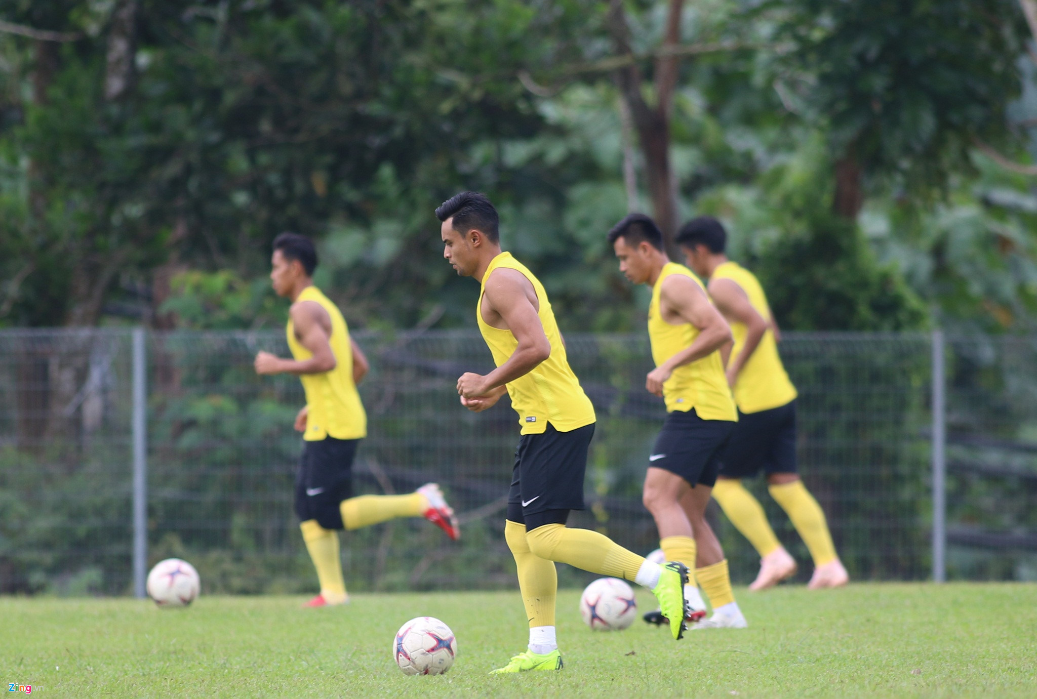 Malaysia đổi sân tập xa thành phố sau khi Việt Nam đến Kuala Lumpur