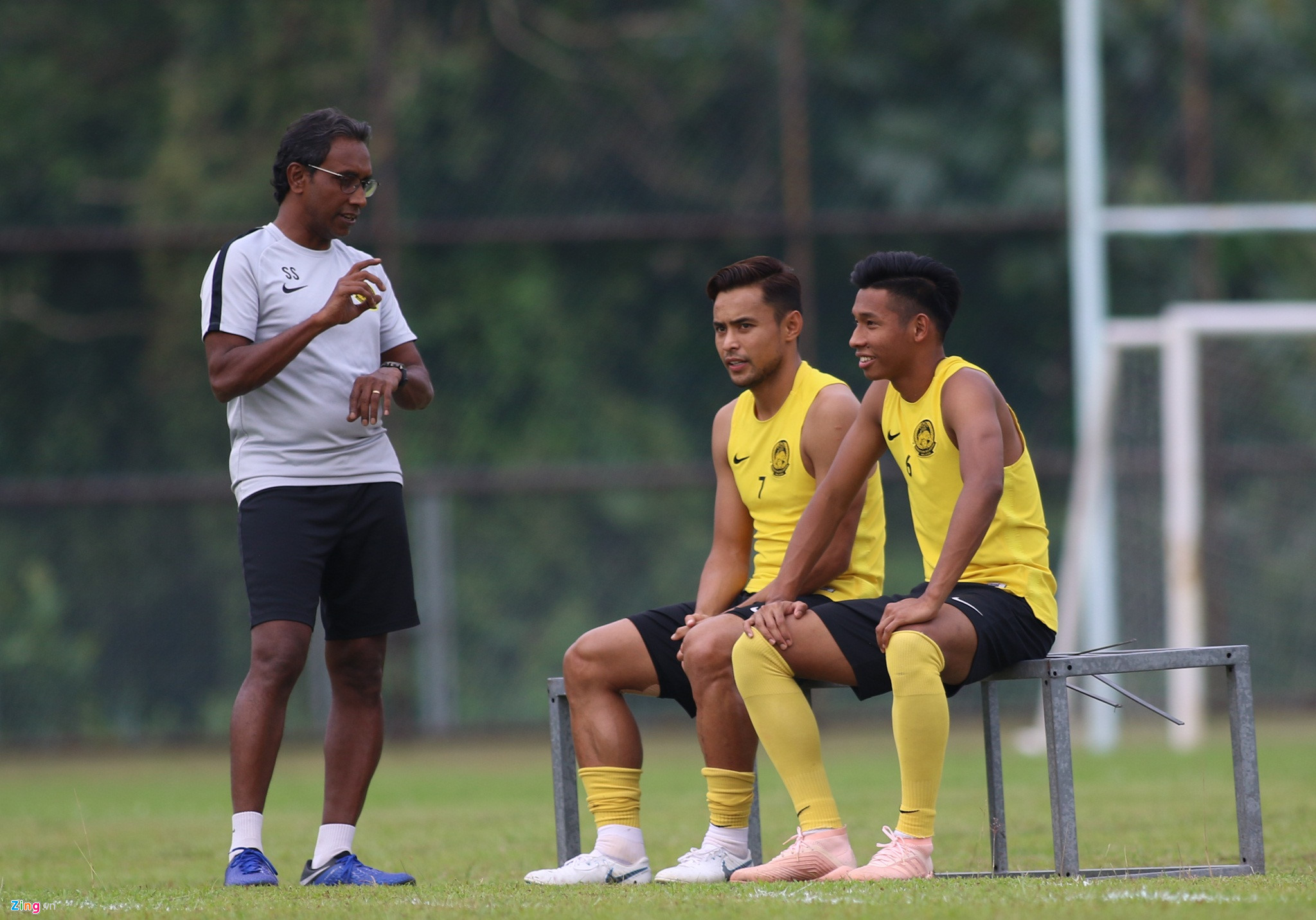 Malaysia đổi sân tập xa thành phố sau khi Việt Nam đến Kuala Lumpur