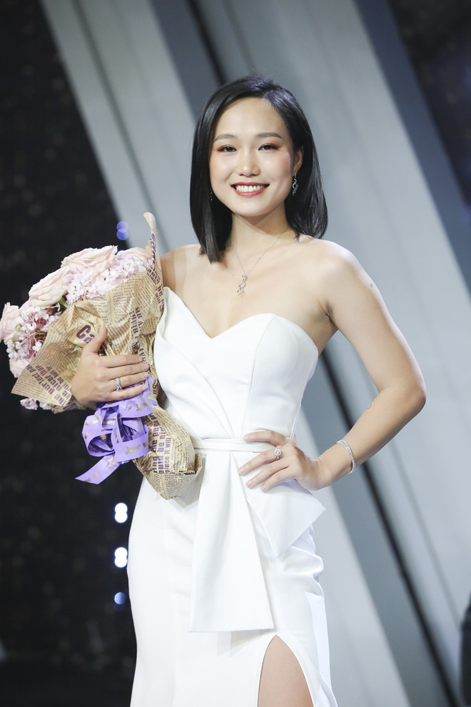 Hương Giang xin từ chức Nữ hoàng LGBT vì không nhìn ra chàng trai Giới tính thứ 3