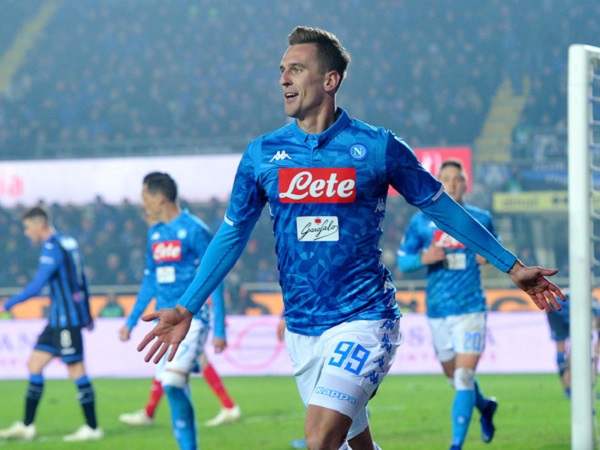 Vùi dập Frosinone, Napoli tiếp tục nuôi hy vọng bám đuổi Juventus