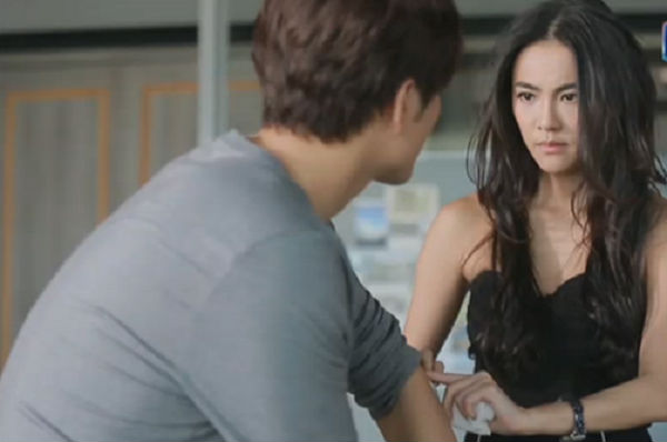 Chưa bao giờ tôi có ý định ngoại tình nhưng chính vợ gieo rắc vào đầu tôi tư tưởng đó