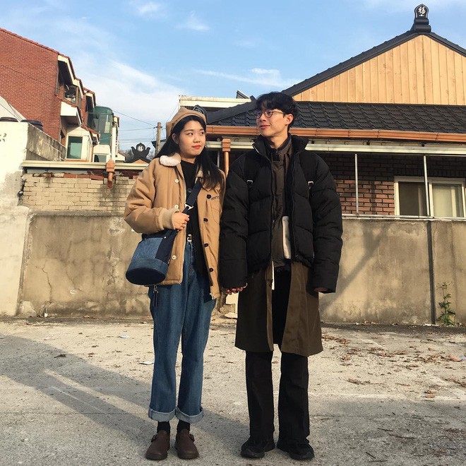 Hợp lí nhất cho ngày mưa gió lạnh lẽo là áo phao ngắn: Vừa ấm, tiện lại rất xinh