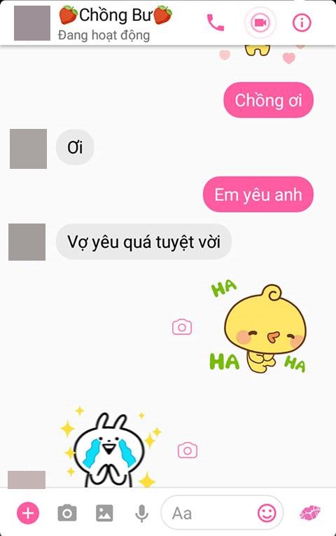 Ngồi đón gió mùa, thấy lòng càng tê tái hơn trước phản ứng của các ông xã khi nhận được tin nhắn yêu thương của vợ