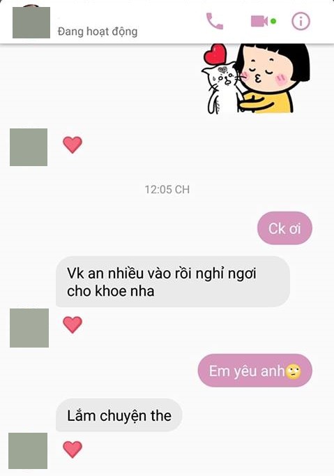 Ngồi đón gió mùa, thấy lòng càng tê tái hơn trước phản ứng của các ông xã khi nhận được tin nhắn yêu thương của vợ