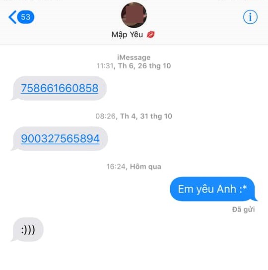 Ngồi đón gió mùa, thấy lòng càng tê tái hơn trước phản ứng của các ông xã khi nhận được tin nhắn yêu thương của vợ