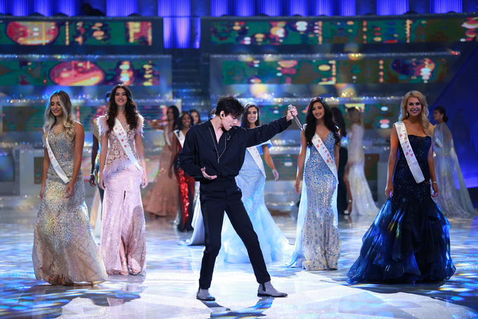 Những khoảnh khắc ấn tượng ở chung kết Miss World