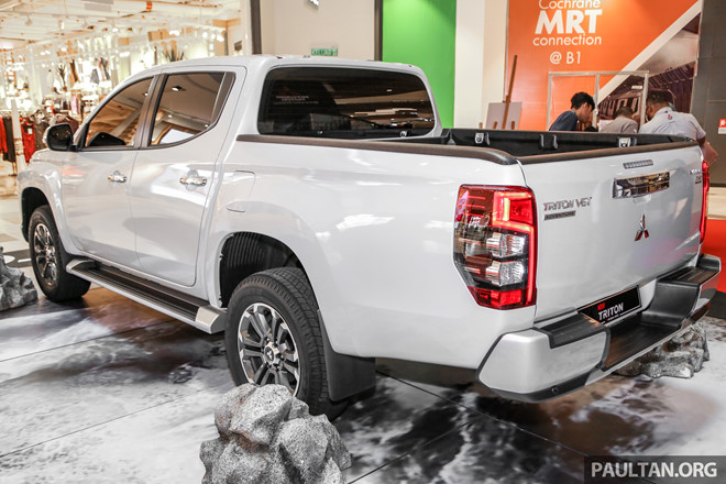 Mitsubishi Triton 2019 phiên bản địa hình giá từ 72.000 USD
