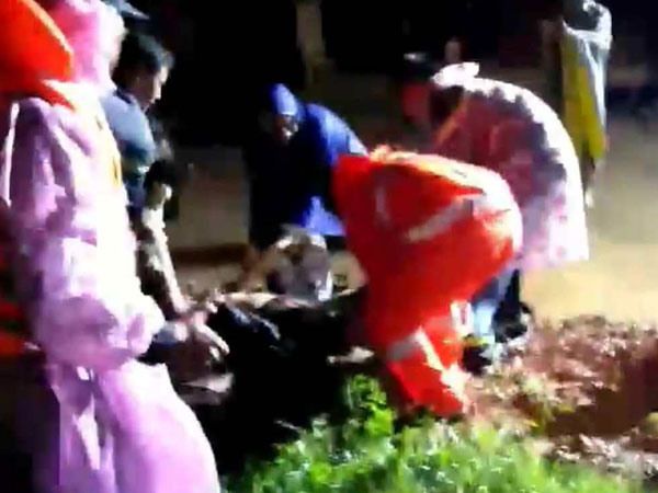 Quảng Trị: Tìm thấy thi thể người mẹ bị nước lũ cuốn trôi