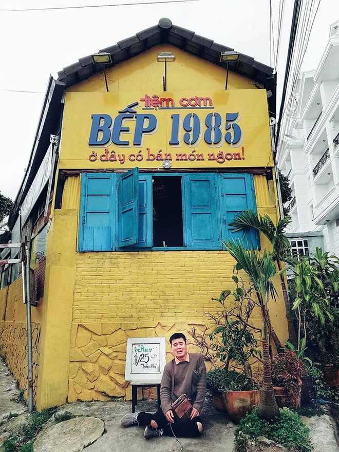 Nhân vật chính trong bộ ảnh khóc trôi cả Đà Lạt bị bạn bè doạ unfriend vì cứ lên Facebook là thấy mặt mếu