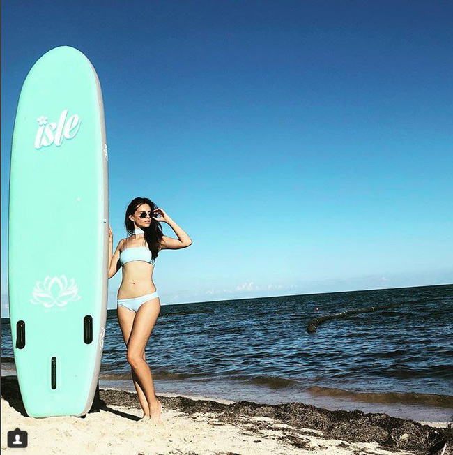 Chân dung cận cảnh của người đẹp nóng bỏng Mexico đã đánh bại Tiểu Vy giành ngôi Hoa hậu Thế giới