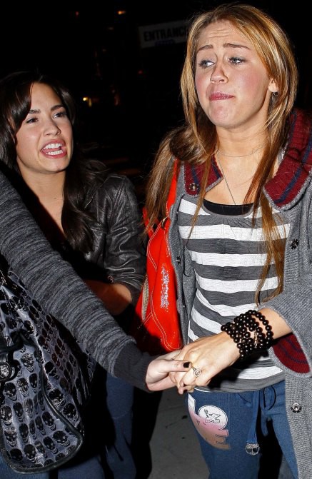 Sao Hollywood tuyên bố giữ mình trước hôn nhân: Người hoàn thành lời hứa, kẻ thì không cưỡng được trái cấm