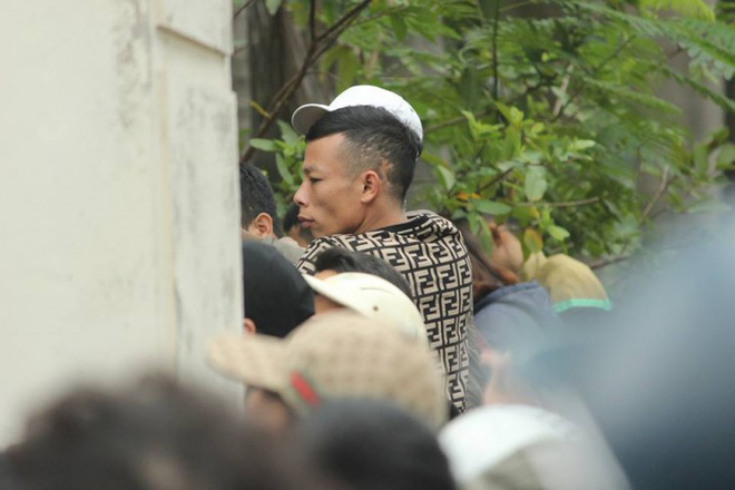 VFF gửi công văn hỏa tốc cầu cứu vì quá nhiều người giả thương binh tụ tập gây rối đòi mua vé