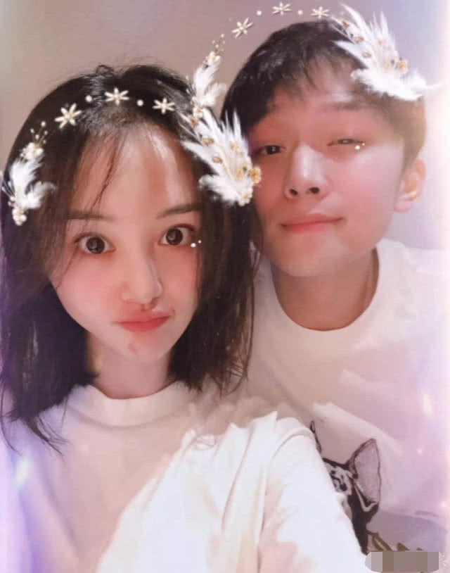 Trịnh Sảng đã đăng ký kết hôn, lộ giấy chứng nhận với bạn trai CEO chỉ sau 6 tháng hẹn hò?