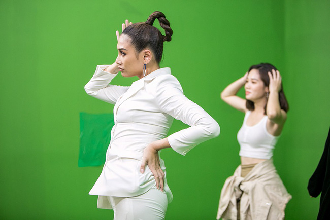 Võ Hoàng Yến khóc hết nước mắt, mang ơn Thanh Hằng khi không ăn miếng trả miếng vụ loại Lệ Nam trong tập 10 The Face