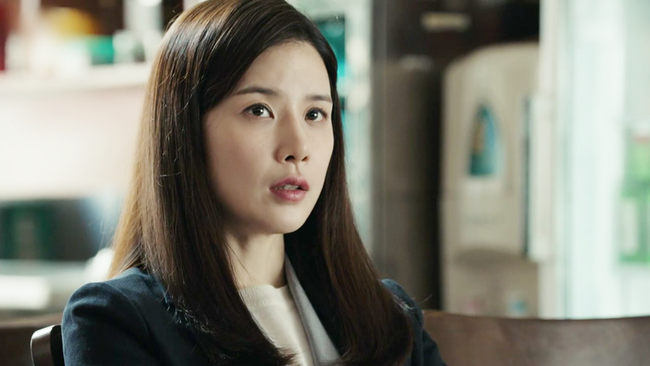 Bị bạn thân của chồng bơm kích khi cùng đi hát karaoke, vợ trẻ khôn khéo xử lý khiến cả chồng lẫn bạn tái mặt