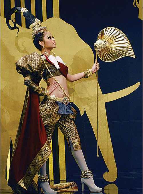 Những trang phục dân tộc ấn tượng của Miss Universe qua 10 năm