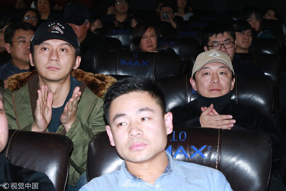 Hình ảnh hiếm hoi của Lý Thần tươi tắn, rạng rỡ tại sự kiện lớn sau nửa năm vướng vào scandal của Phạm Băng Băng