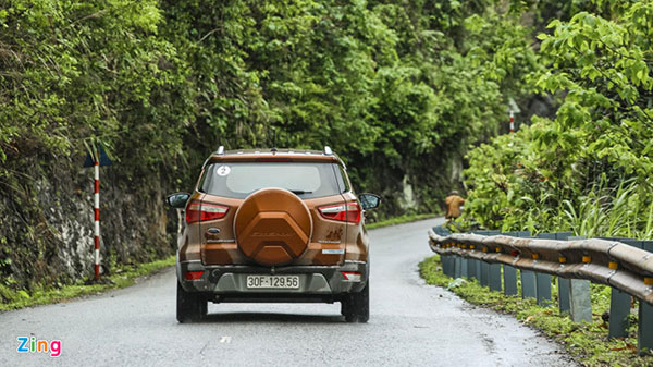 Nên mua Ford EcoSport hay Hyundai Kona?