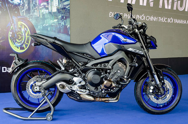 Yamaha MT-09 chính hãng về Việt Nam, giá 299 triệu đồng