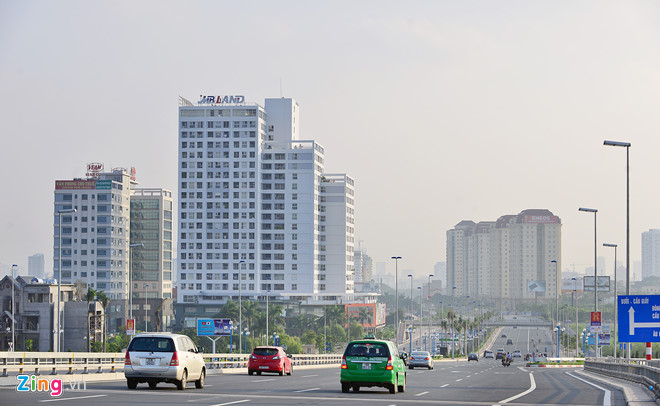 Video - Ảnh: Đường Võ Chí Công ùn tắc nghiệm trọng sáng đầu tuần vì diễn tập