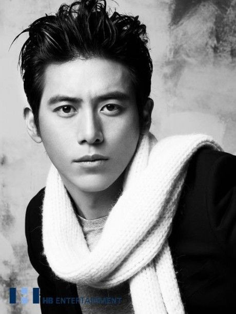 Go Soo: Nam thần ngày nào giờ đã là ông bố 3 con, yêu vợ chiều con nhất làng giải trí Hàn