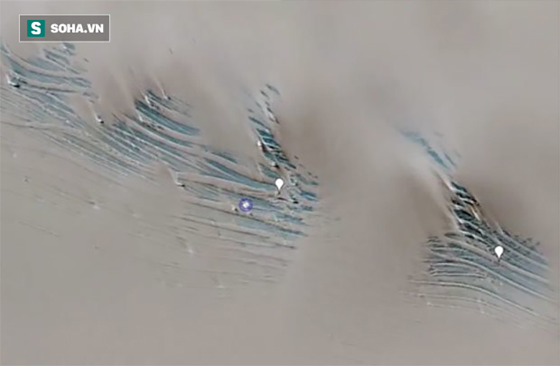 Google Earth tiết lộ cấu trúc lạ dưới băng, nghi vấn hầm ngầm của người ngoài hành tinh