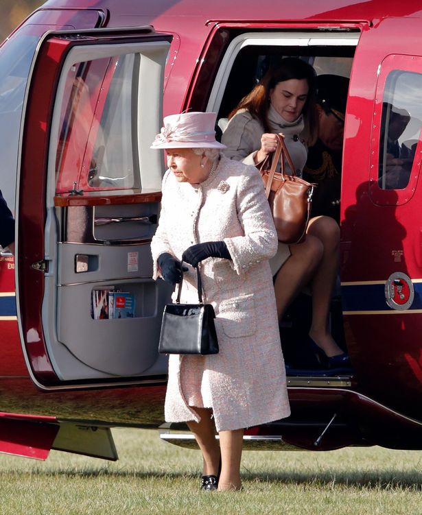 Meghan sắp mất thêm một trợ lý giàu kinh nghiệm, bị nhân viên khước từ lời đề nghị tiếp tục ở lại làm việc