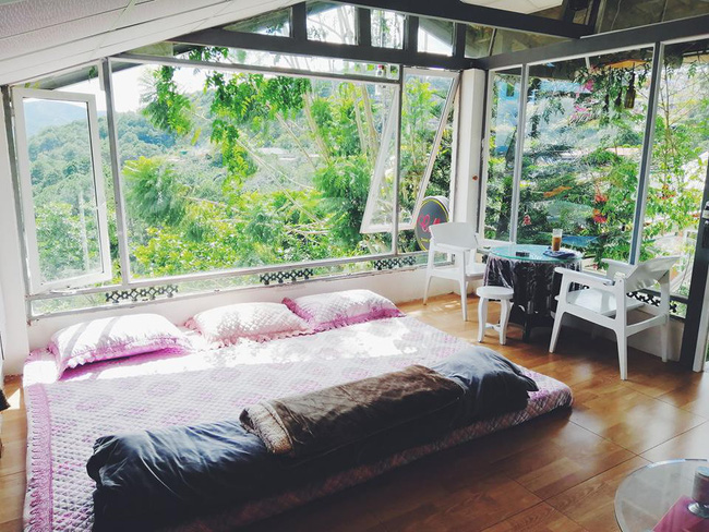 Tố homestay thu phí dọn dẹp tới 900k, nữ khách hàng bị cư dân mạng ném đá ngược vì không có tiền mà đòi đi du lịch