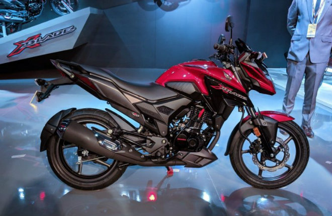 Honda X-Blade ABS mới giá 28,66 triệu đồng, đốn tim phái mạnh