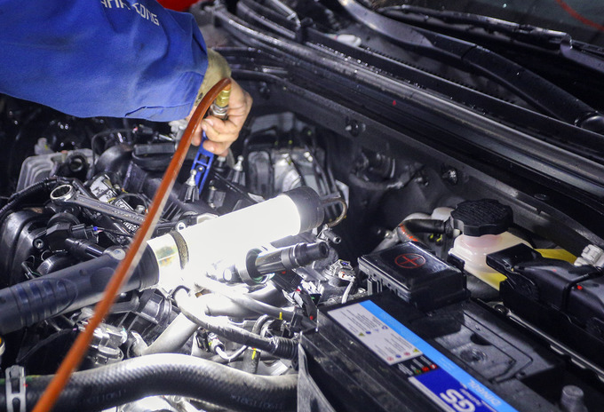 Garage ở Đà Nẵng quá tải vì xế hộp nhập viện sau mưa kỷ lục