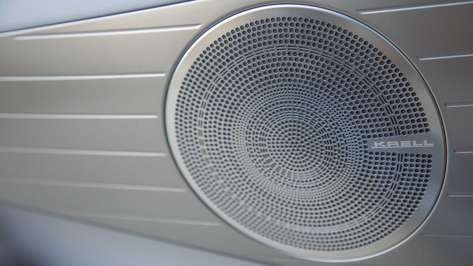 SUV chạy khí hydro Hyundai Nexo giá 60.000 USD tại Mỹ