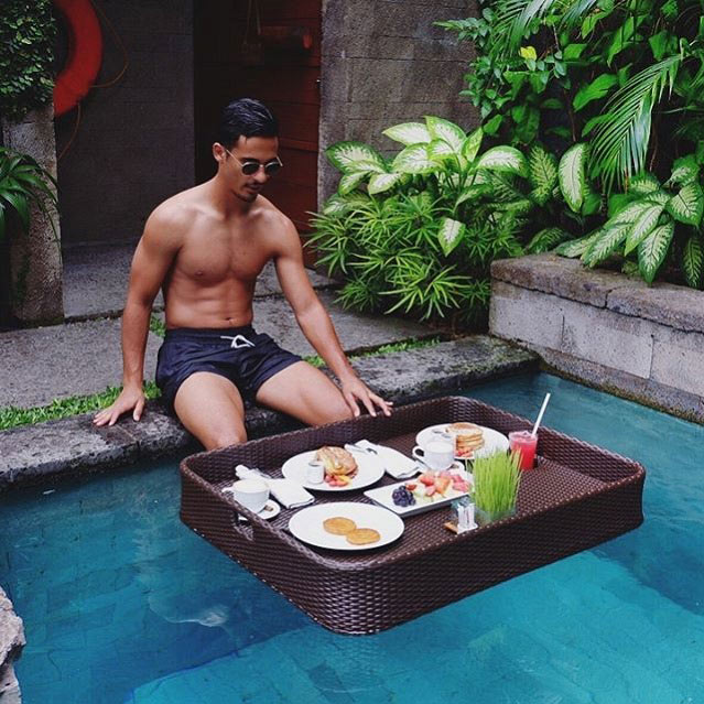 Hình thể vạm vỡ của cầu thủ Malaysia đối đầu Việt Nam ở AFF Cup Hình thể vạm vỡ của cầu thủ Malaysia đối đầu Việt Nam ở AFF Cup