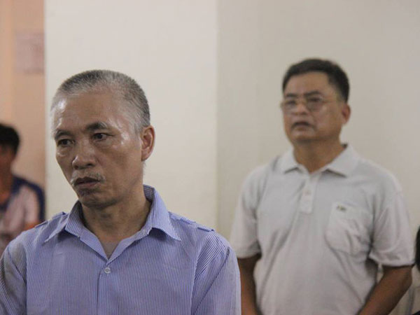 Hà Nội: Tù chung thân cho kẻ trộm điện thoại xong đi qua lán trại đánh tử vong hàng xóm rồi đốt phi tang