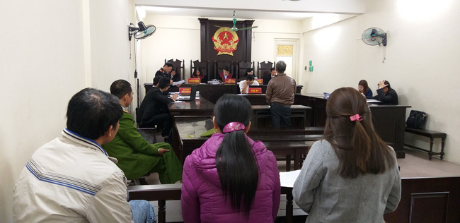 Hà Nội: Tù chung thân cho kẻ trộm điện thoại xong đi qua lán trại đánh tử vong hàng xóm rồi đốt phi tang