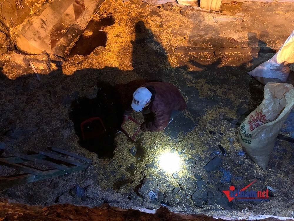 Bà kể phút bế cháu chạy thoát thân khi xe container lao vào