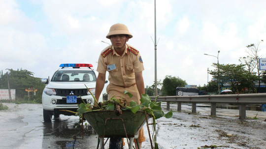 Quốc lộ 1 qua Quảng Nam chính thức thông tuyến sau 2 ngày tê liệt