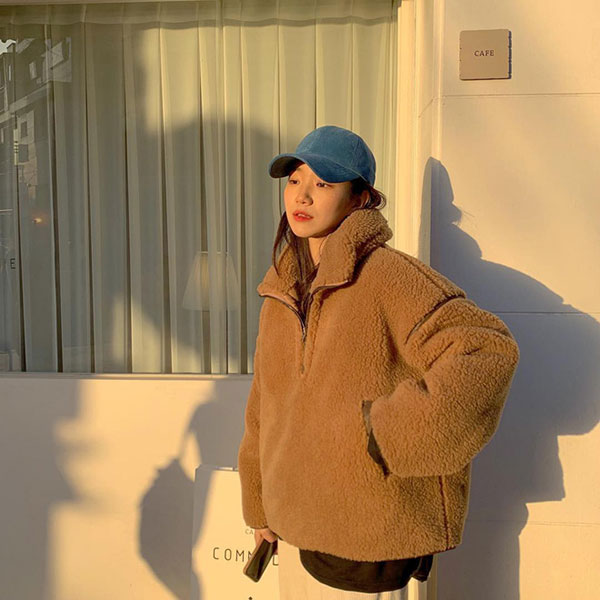 Áo khoác Teddy - chiếc áo khoác mềm mịn như gấu bông chính là item ấm nhất, dễ thương nhất mà bạn nên sắm đông này