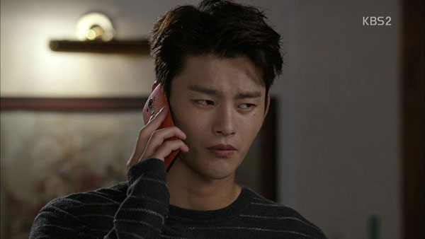 Đứt từng khúc ruột khi vợ qua đời vì tai nạn, đến khi nhìn thấy phần bảo hiểm bí mật, tôi chỉ hận sao cô ta không chết sớm hơn