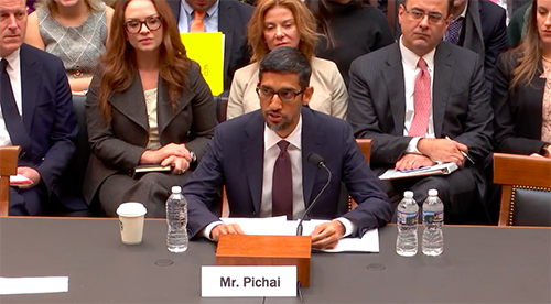 Google bị chất vấn vì ảnh Trump xuất hiện khi gõ gã ngốc