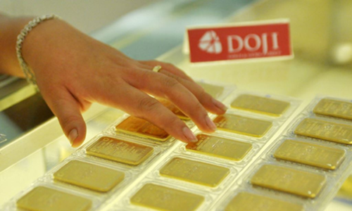 Giá vàng miếng trong nước loạn giá