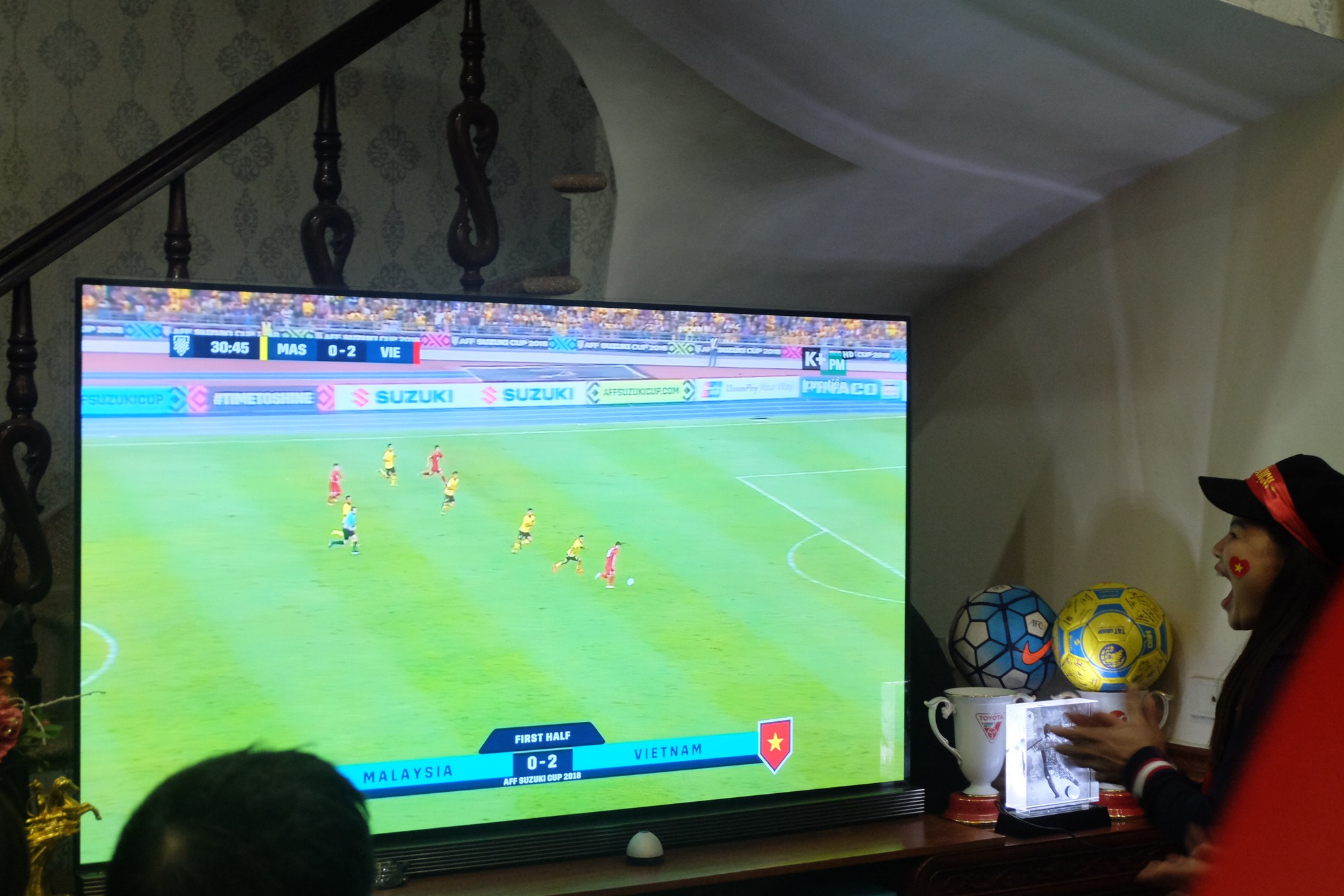 Mẹ Quang Hải nói về kết quả hòa 2-2 trận chung kết lượt đi AFF Cup: Tôi đã dự đoán từ trước, cơ hội chia đều cho hai bên