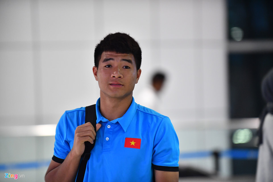 Thầy trò HLV Park vui vẻ rời Malaysia sau chung kết lượt đi AFF Cup